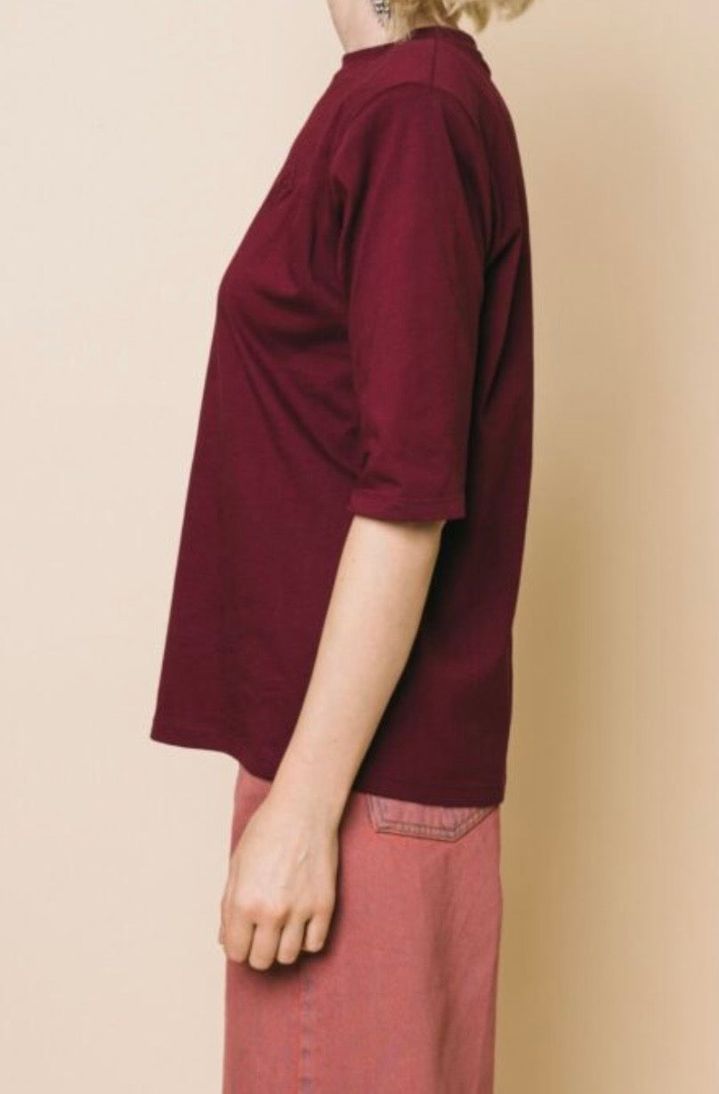 TSHIRT CON RICAMO
