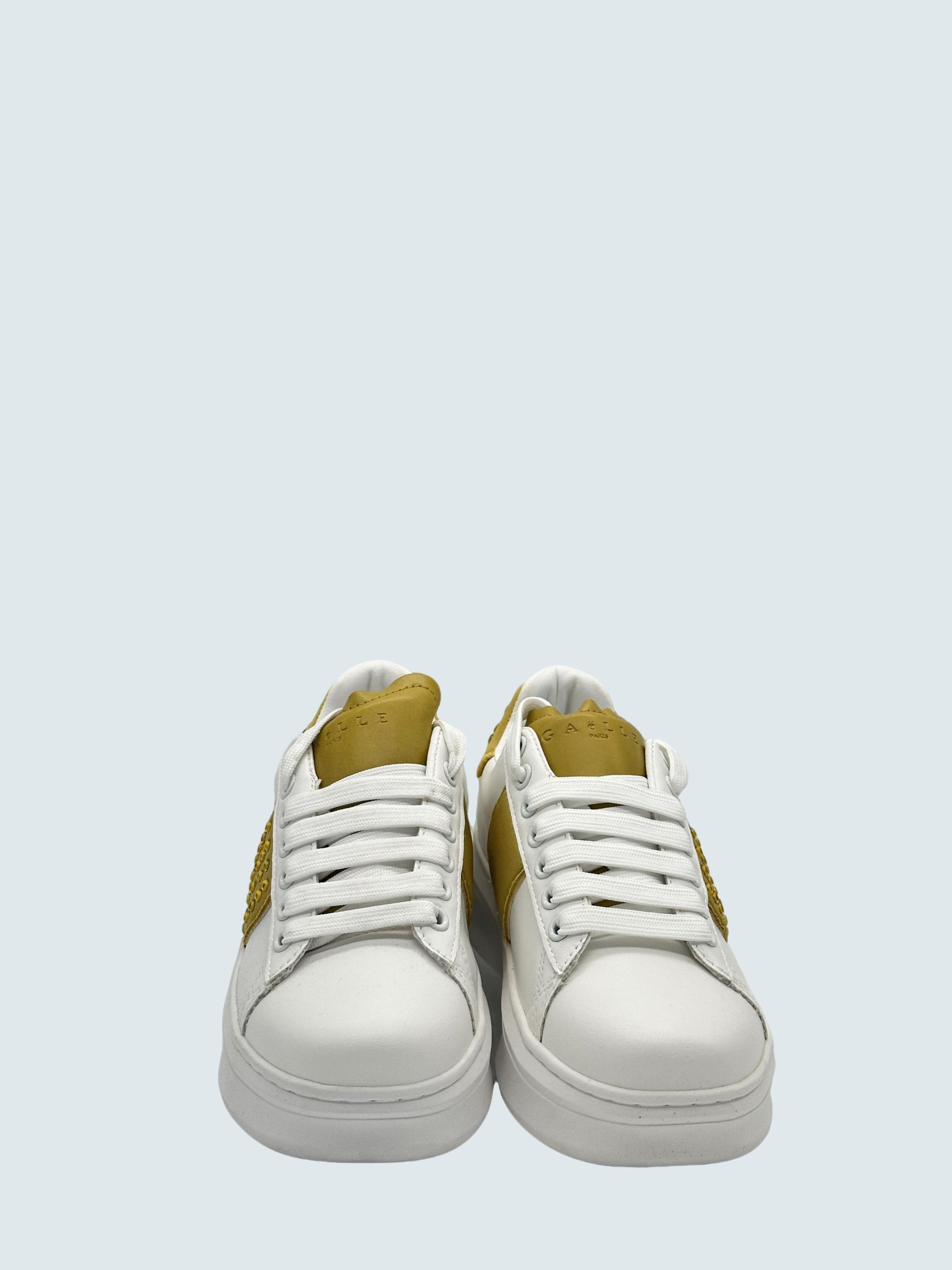 Sneaker Addict con mini borchie Oro - GAELLE