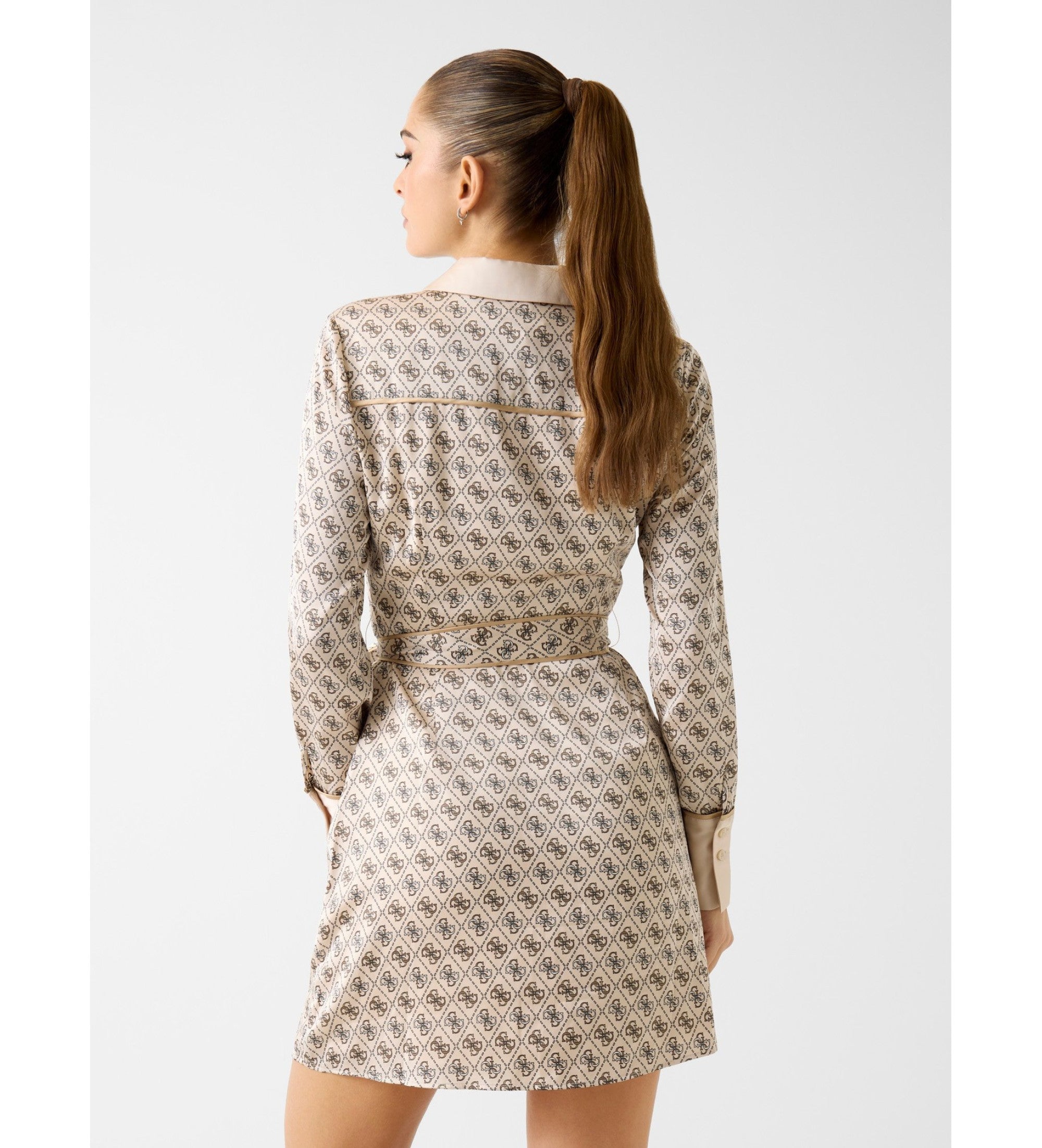 ABITO GUESS CHEMISIER LOGATO