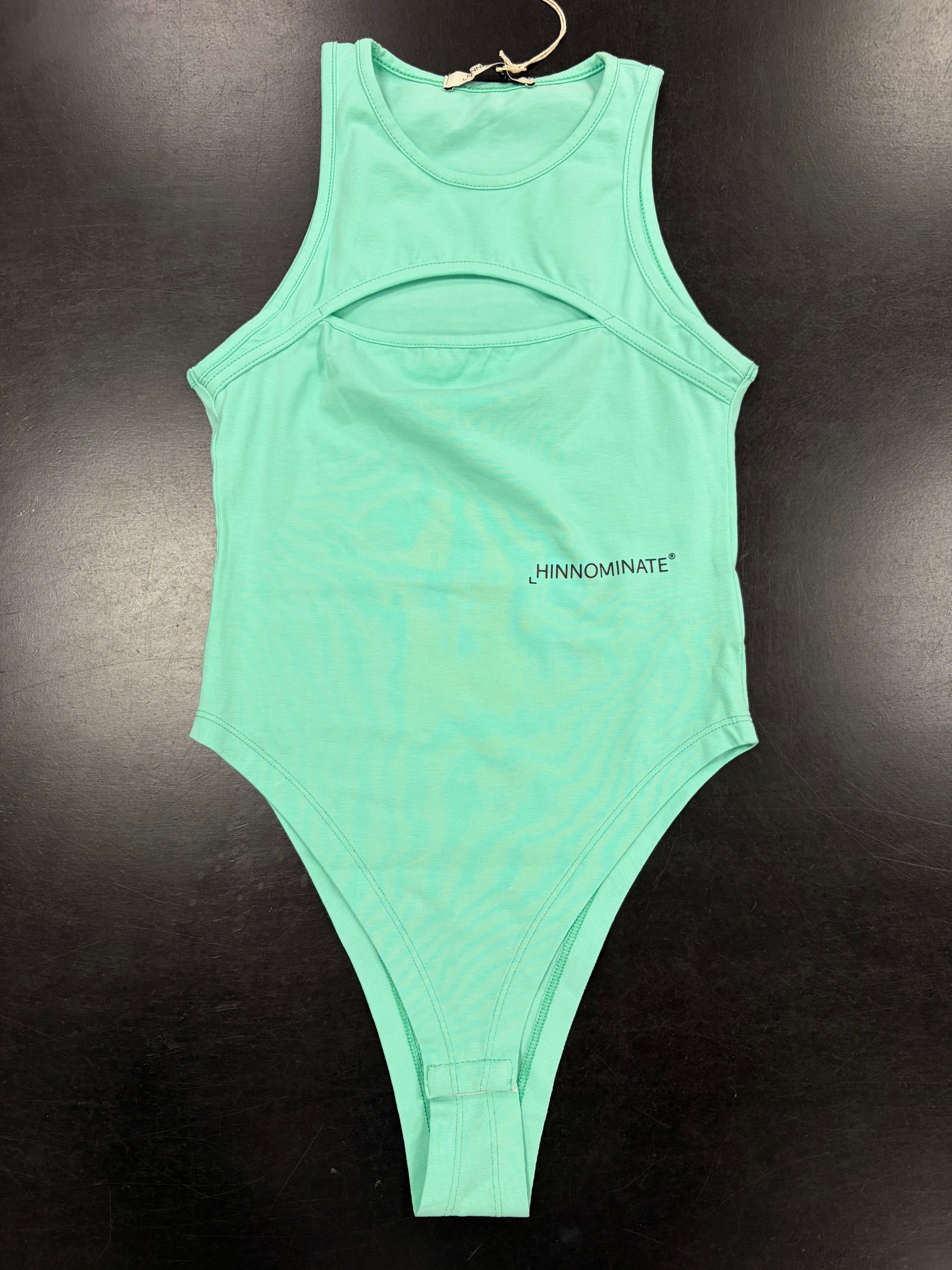 BODY HINNOMINATE CON SCOLLO IN APERTURA SMANIC.