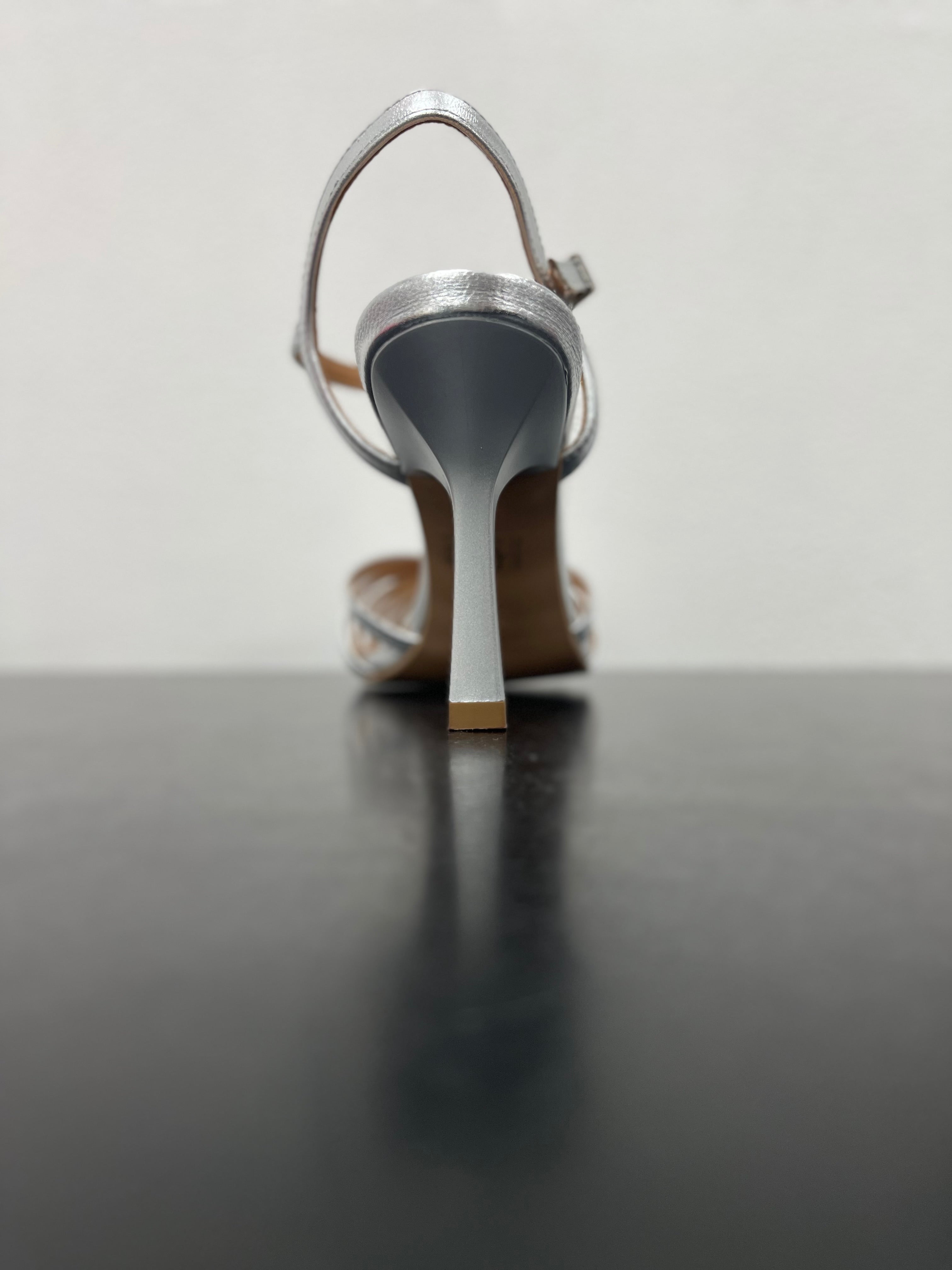 SANDALO OVYE TACCO LAMINATO CON CHIUSURA FRONTALE