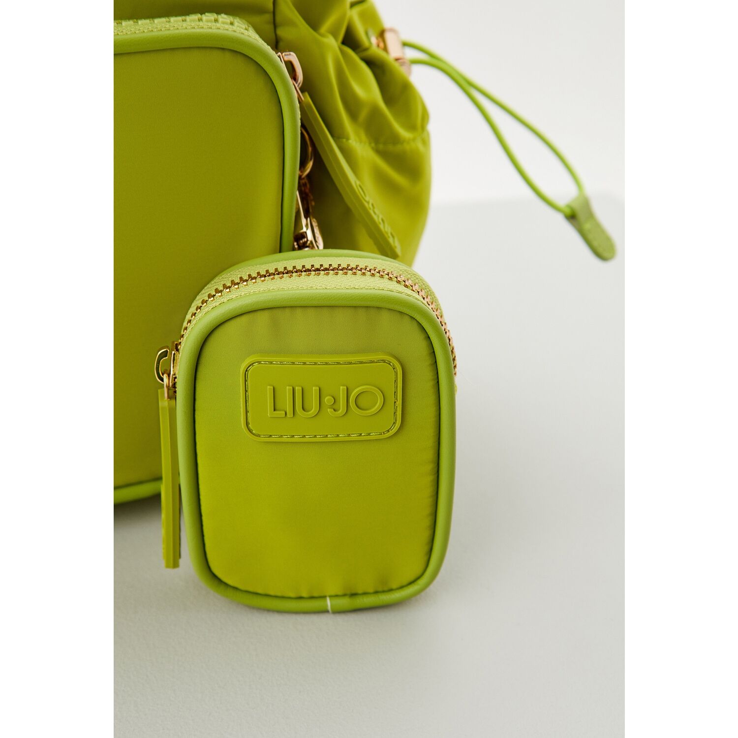 ZAINO LIUJO IN NYLON CHIUSURA PATTA CON TASCONI