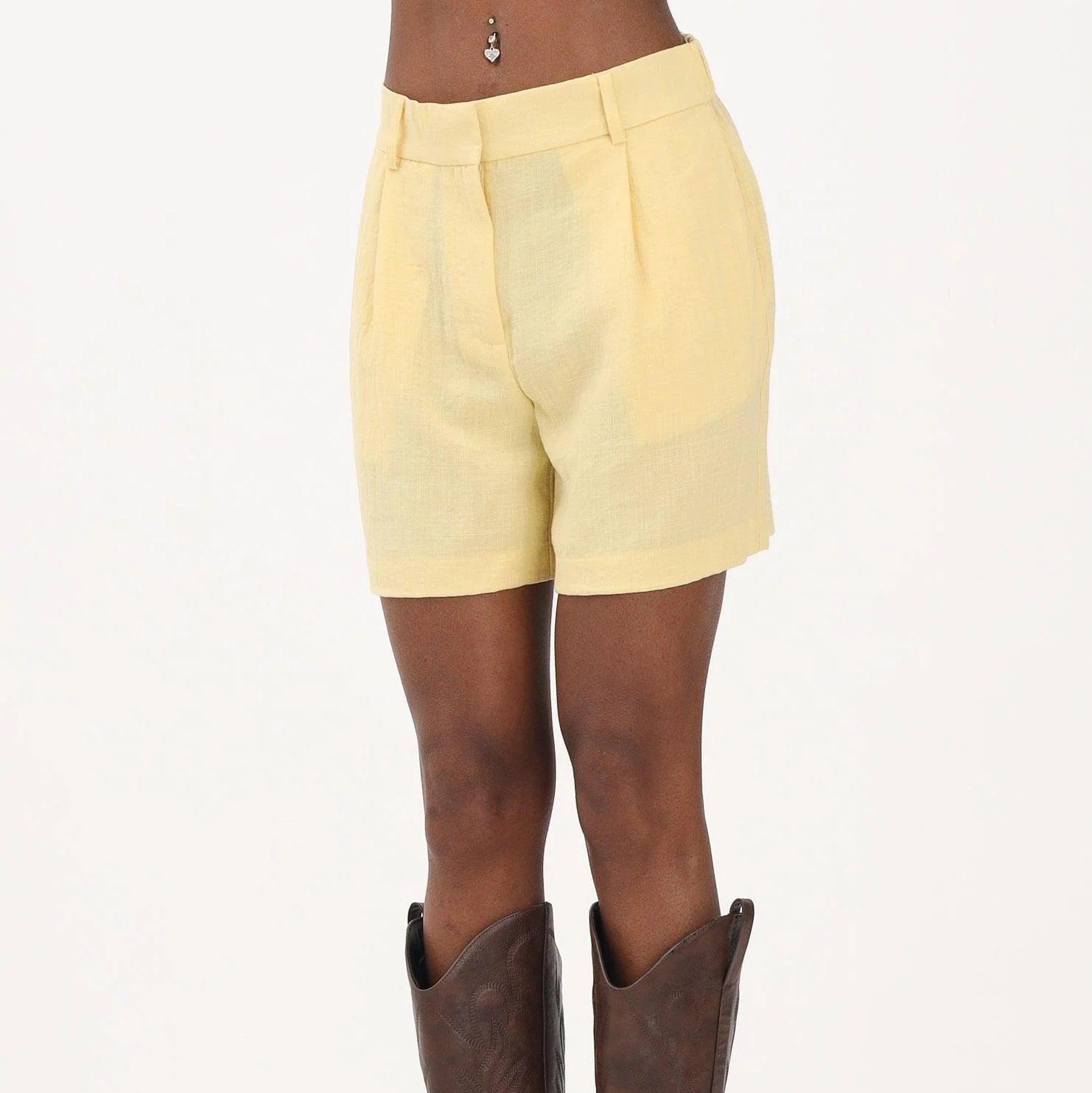 SHORTS ONLY IN LINO